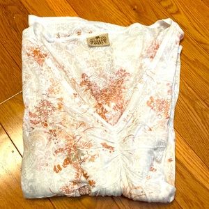 XL soft top by Suki Jones